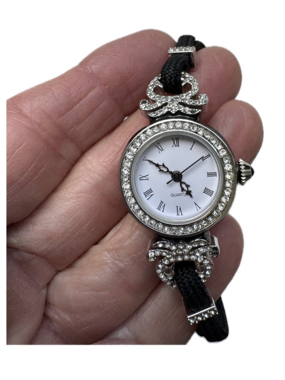 MMA Art Deco Watch Metropolitan Museum of Art Round w/ Crystals